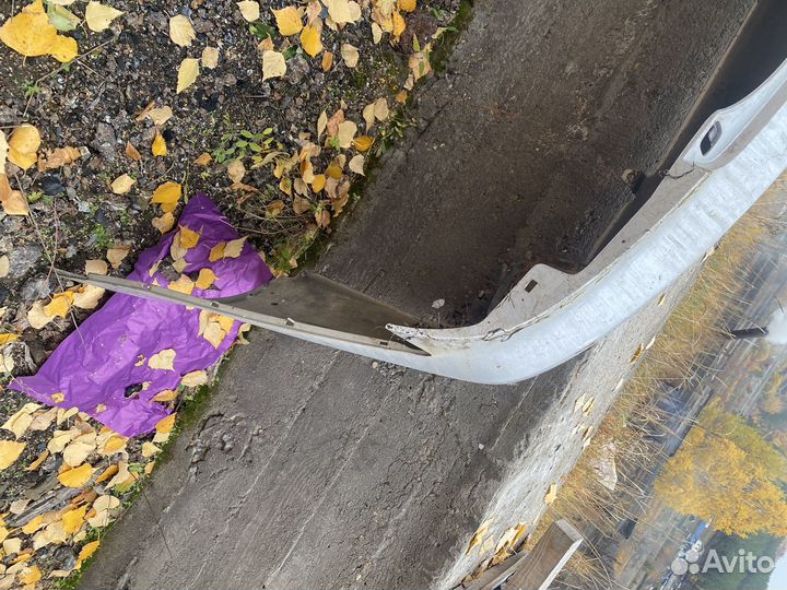 Бампер задний