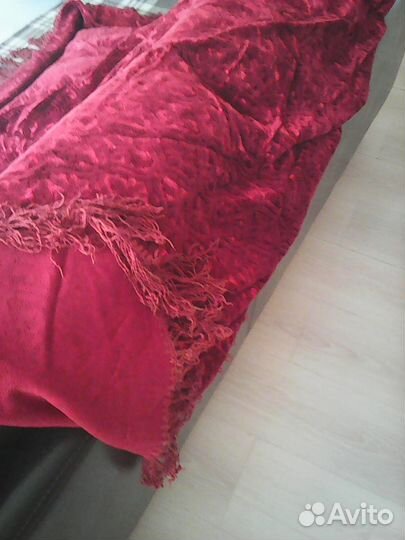 Скатерть бархатная, гобеленовая с бахромой. СССР