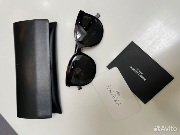 Солнцезащитные очки ysl