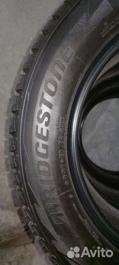Bridgestone Blizzak DM-V2 225/60 R17