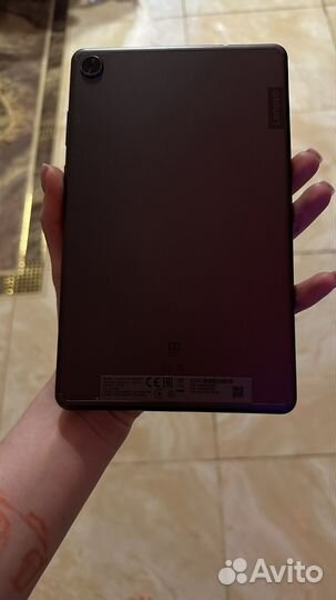 Планшет Lenovo tab M8