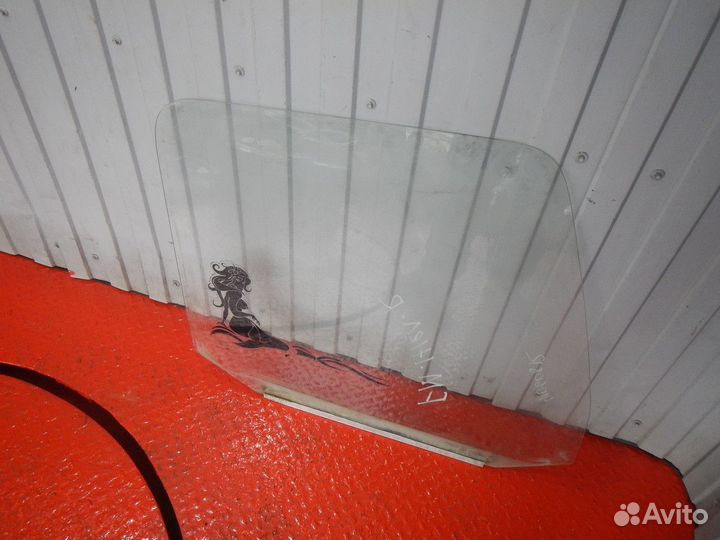 Стекло двери правое Volvo FH FM 20768971