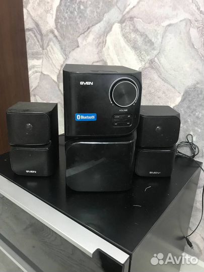 Колонки с сабвуфером sven. Bluetooth,флешка,радио