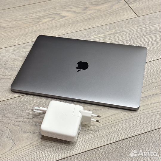 Apple MacBook Pro 13 2022 M2 Space Gray 256gb