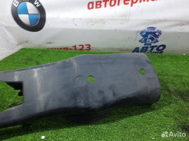 Пыльник задний левый Mercedes C220 W205 651.921