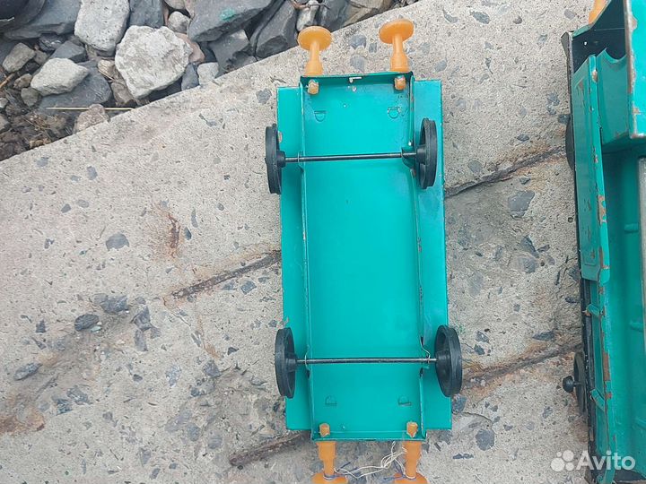 Паровозик с прицепом