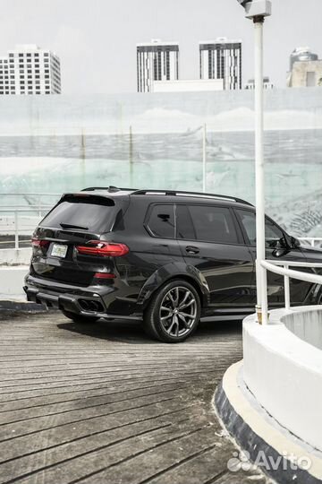 Диффузор заднего бампера giant на BMW X7