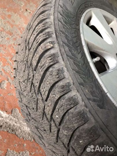 Nokian Tyres Hakkapeliitta 8 215/60 R16 99T