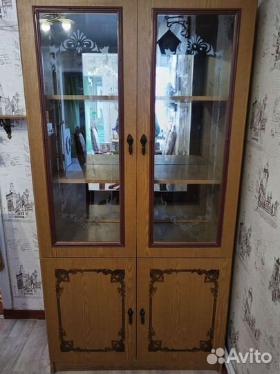 Буфеты и серванты бу