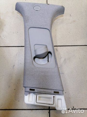 Накладка средней стойки внутренняя передняя левая