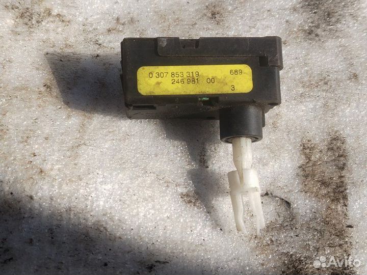 Регулятор корректора фар Ford Fusion 1.4 fxja 2006