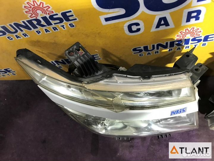 Фара nissan elgrand