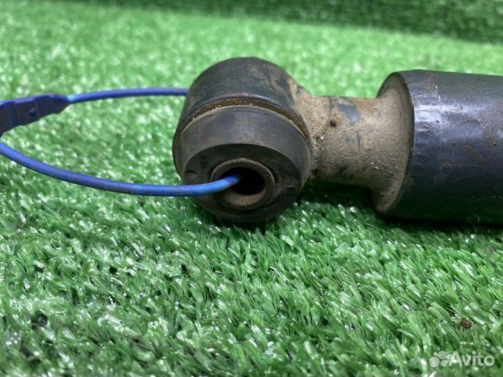 Стойка (амортизатор) передняя Mercedes-Benz E W210