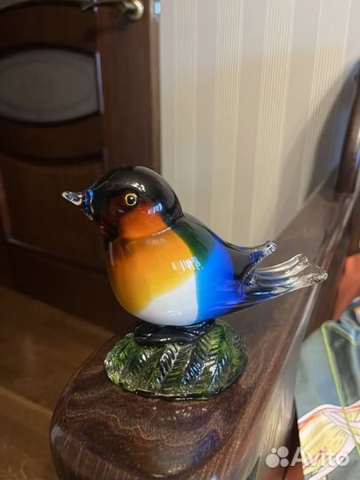 Птичка из стекла