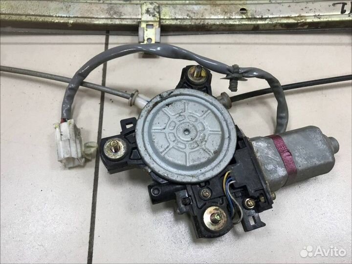 Стеклоподъемник электрический передний левый