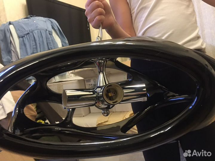 Люстра на 5 лампочек и 2 бра новый комплект