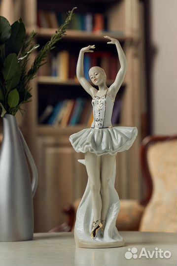 Фарфоровые статуэтки балерина