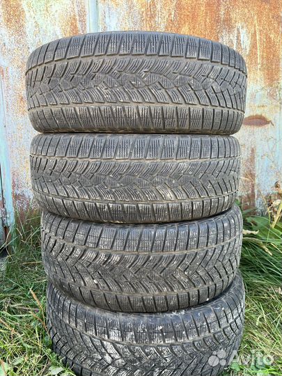 Goodyear UltraGrip Ice SUV Gen-1 235/55 R19 и 255/50 R19 107T