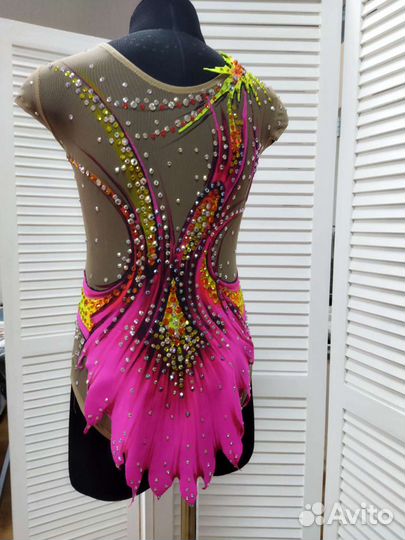 Купальник для художественной гимнастики