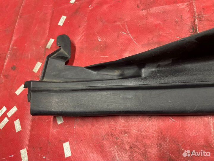 Накладка на порог салона задняя правая Bmw 3