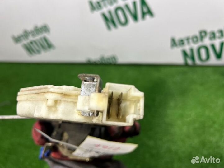 Замок боковой двери передний правый Nissan Almera