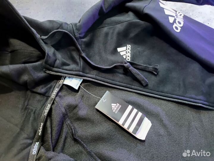 Спортивные костюмы Adidas