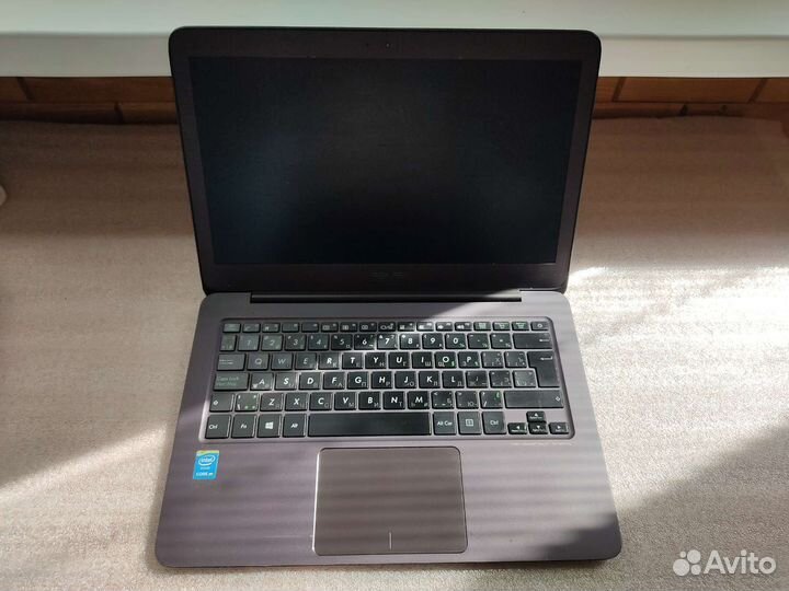 Asus Zenbook UX305F под восстановление или разбор