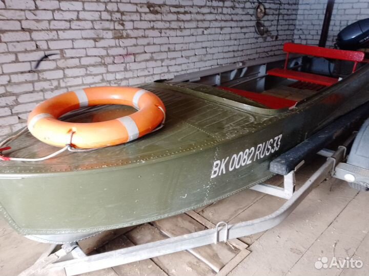 Продам моторную лодку 