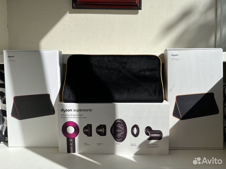 Dyson фен + сумка + расческа Dyson