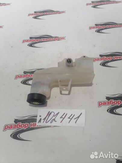 Бачок главного тормозного цилиндра Toyota Camry GS