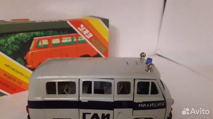 УАЗ 452 гаи милиция СССР 1/43