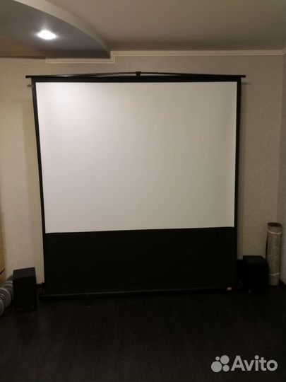 Экран для проектора