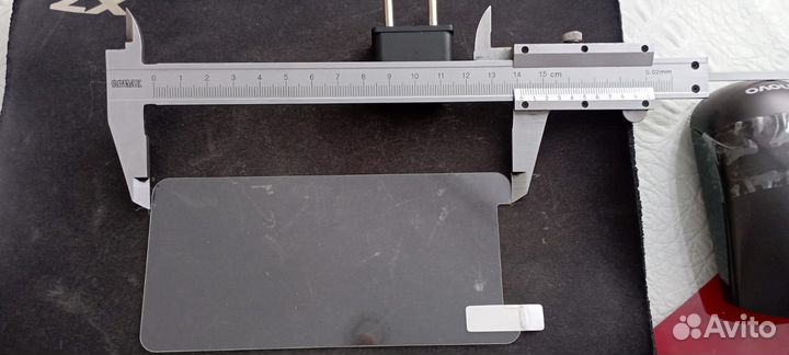 Защитное стекло на телефон