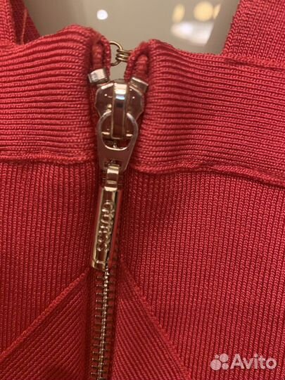 Платье новое guess pS