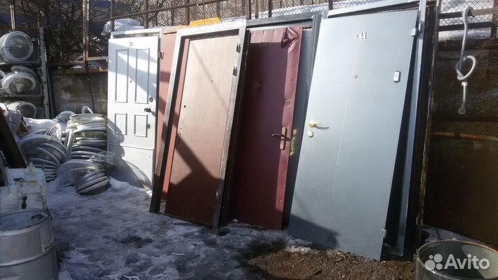 Дверь входная металлическая