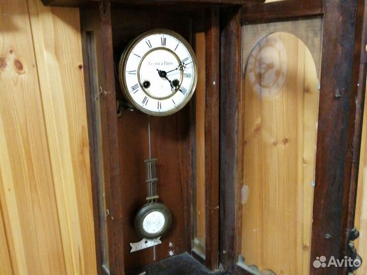 Старинные настенные часы