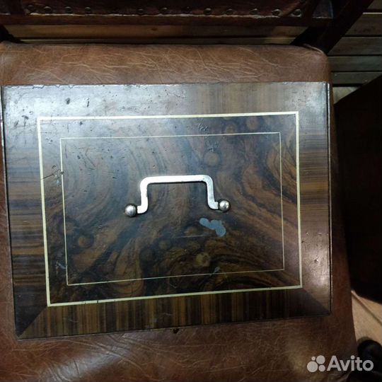 Сейф металлический старинный