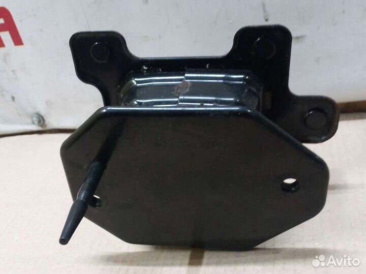 Кронштейн левый усилителя Киа Церато 3 YD