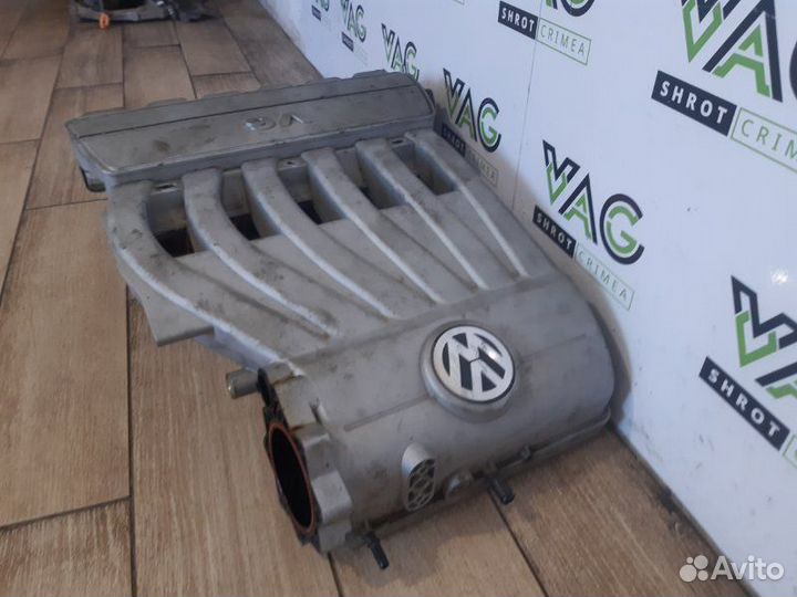 Коллектор впускной Volkswagen Passat B6 (3C2)