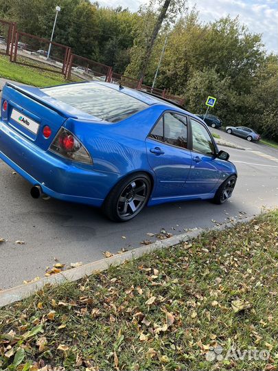 Lexus IS 2.0 AT, 1999, 270 000 км