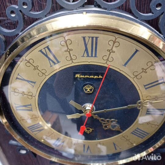 Часы настенные Янтарь СССР (сзр)