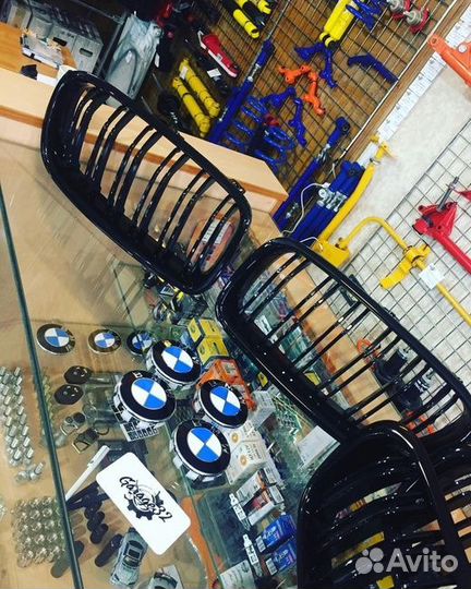 Решетки радиатора BMW (ноздри)