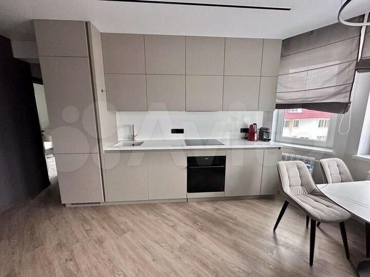 3-к. квартира, 90 м², 9/18 эт.