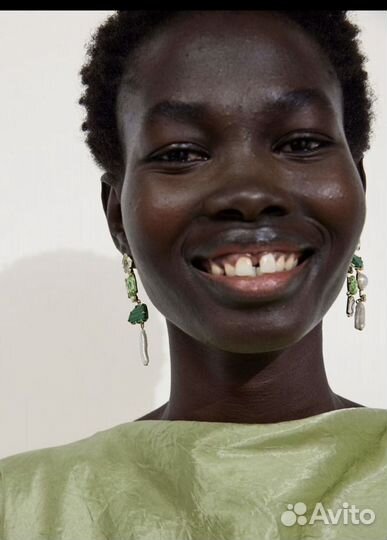 Серьги &other stories жемчуг малахит кристаллы