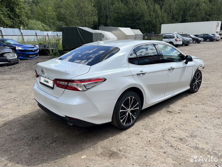 Toyota Camry 2.5 AT, 2019, битый, 82 000 км