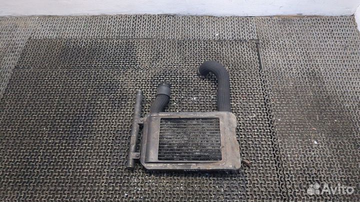 Радиатор интеркулера Mitsubishi Pajero, 1992