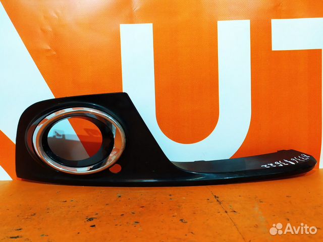 Окантовка птф правая Audi Q5 1 8R 2012-2017