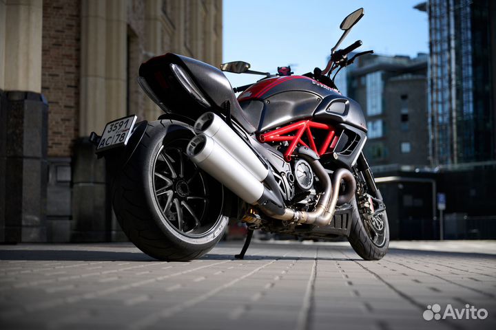 Мотоцикл Ducati Diavel Carbon, 2 тыс пробег