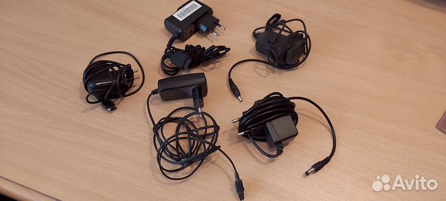 Зарядники для телефонов