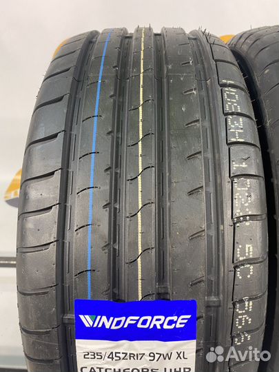 Windforce Catchfors UHP 235/45 R17 93W